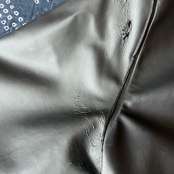 Pendleton Surrey Slicker Raincoat in Black, Size Large - Picture 7 of 12